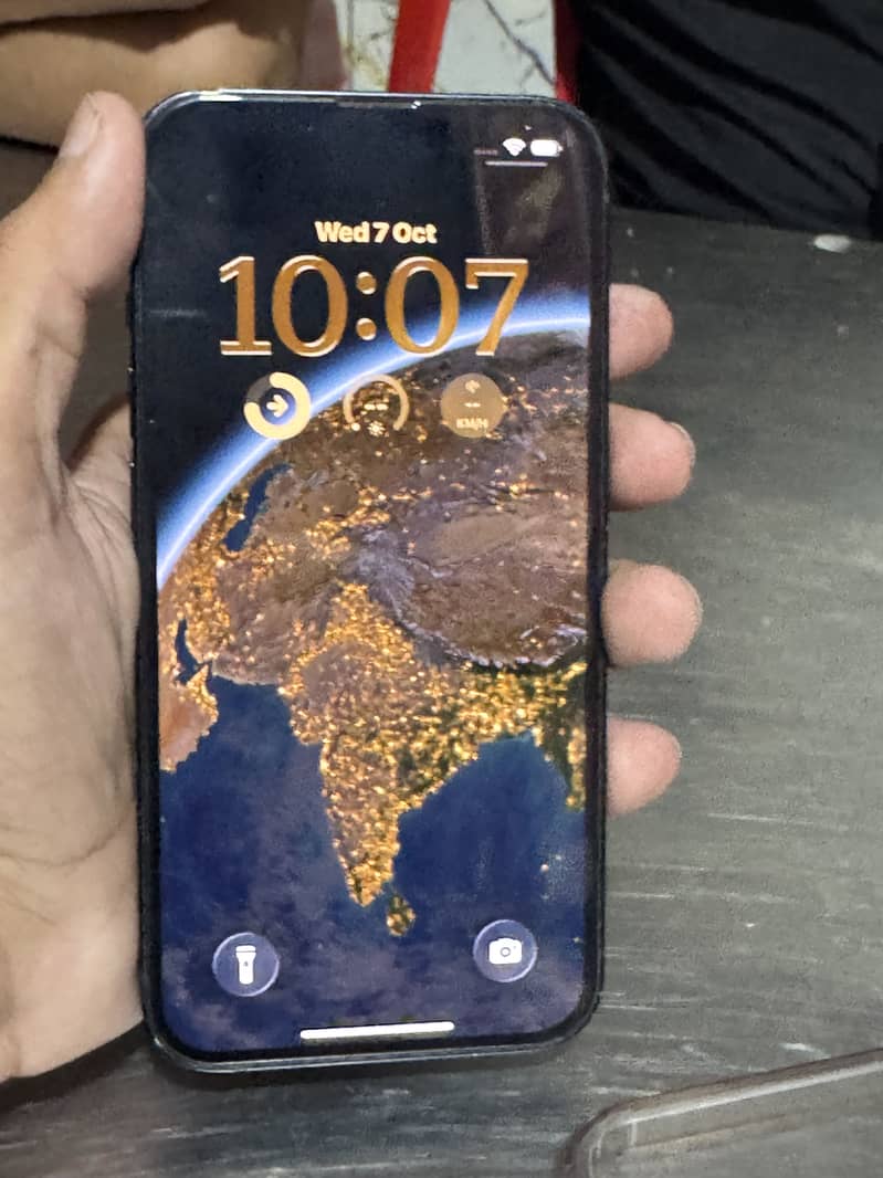 Apple iPhone 13 9