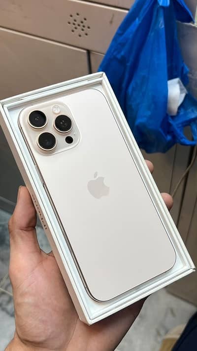 Apple iPhone 16 Pro Max JV