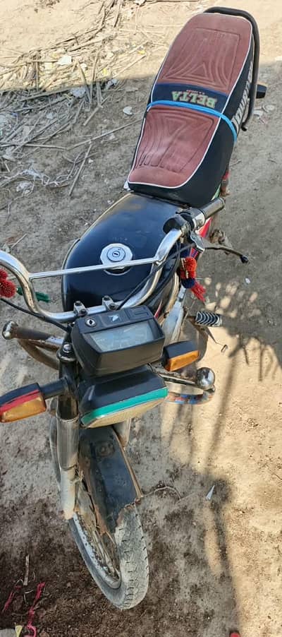 Honda CD 2017 model engine ok only Whatsapp