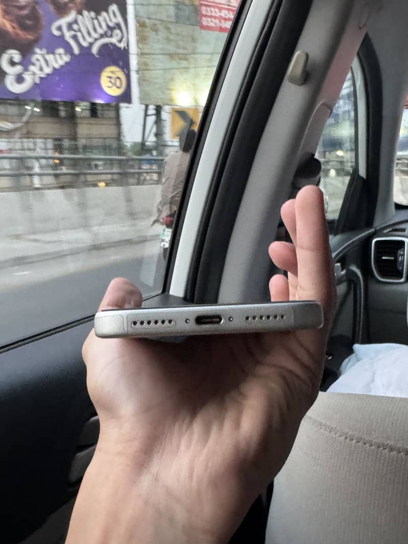 Apple iPhone 17 Pro Max 5