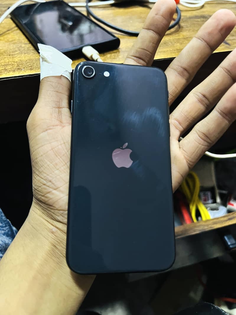 Apple iPhone SE 0