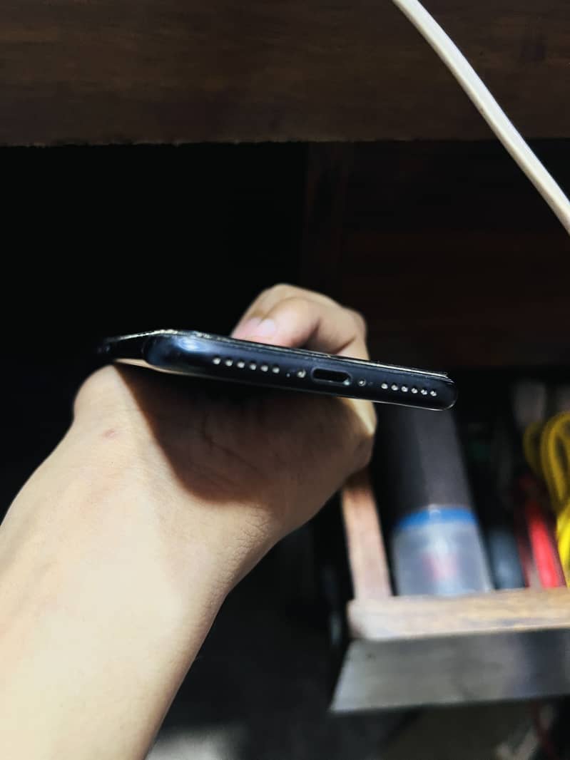 Apple iPhone SE 3