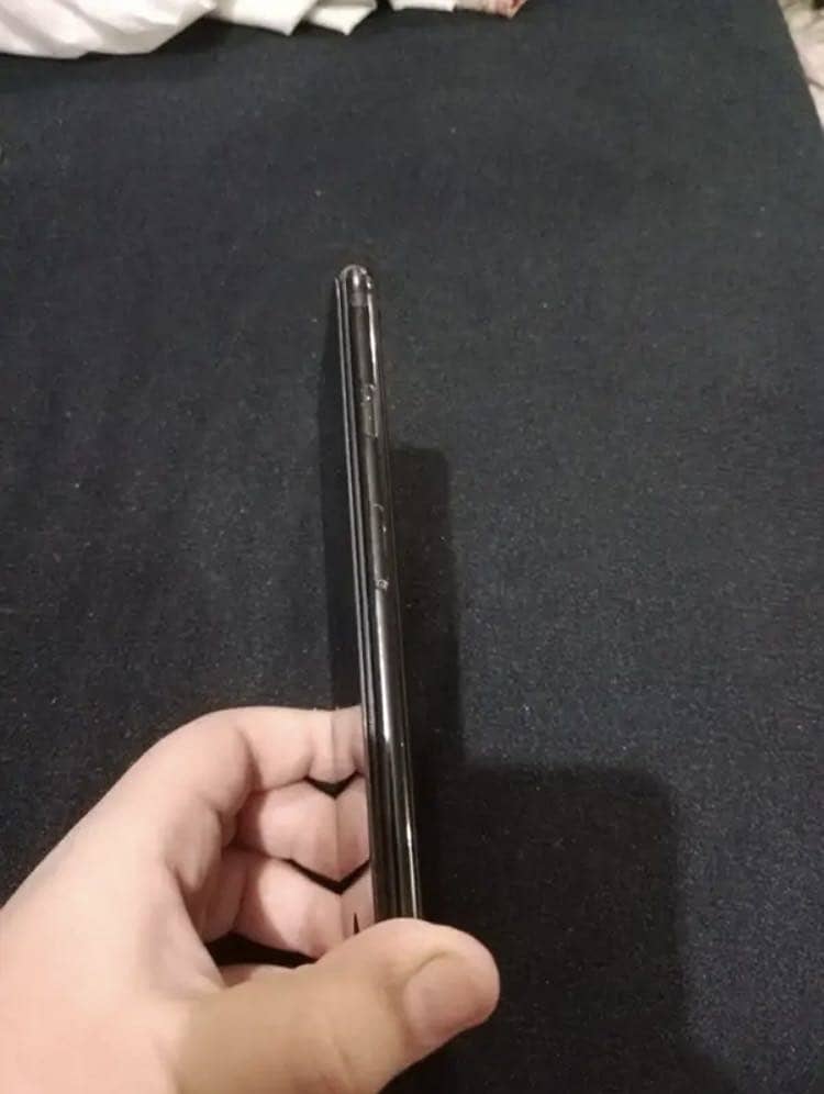 Apple iPhone 7 7