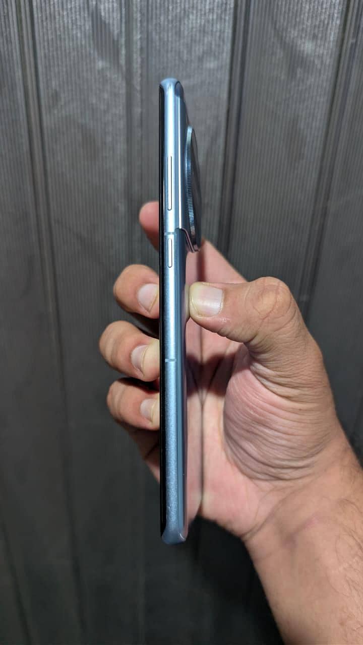 One Plus 12R 1