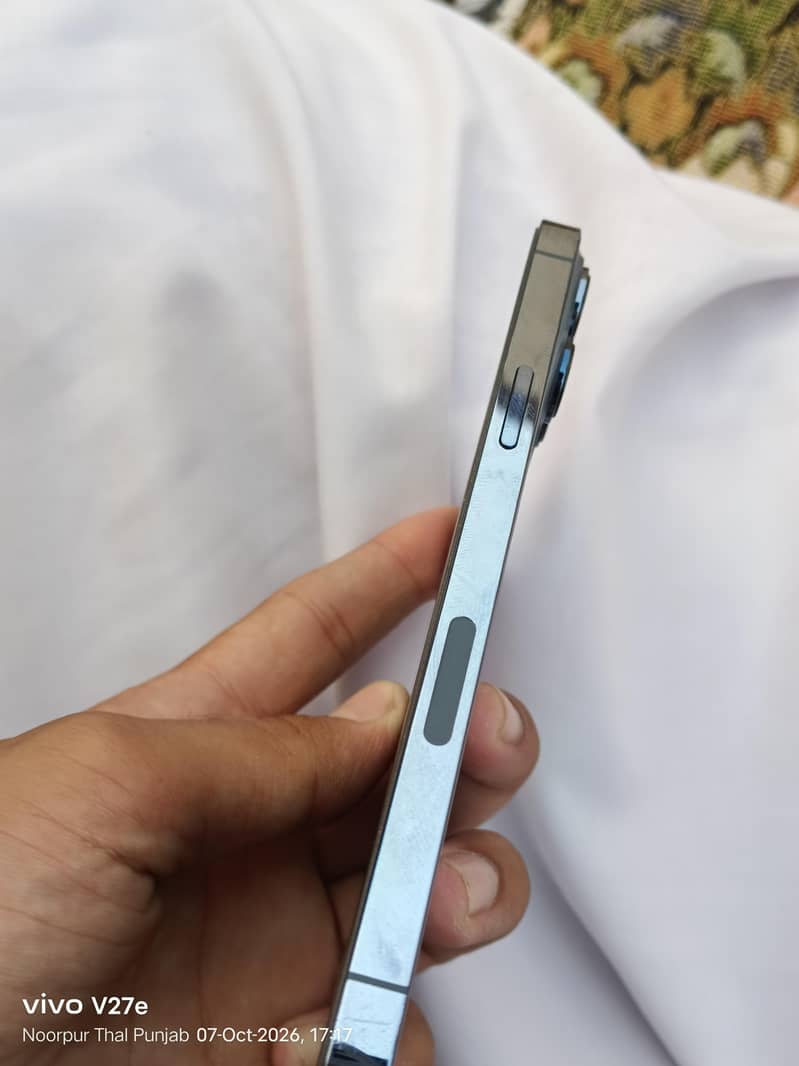 Apple iPhone 13 Pro Max 3
