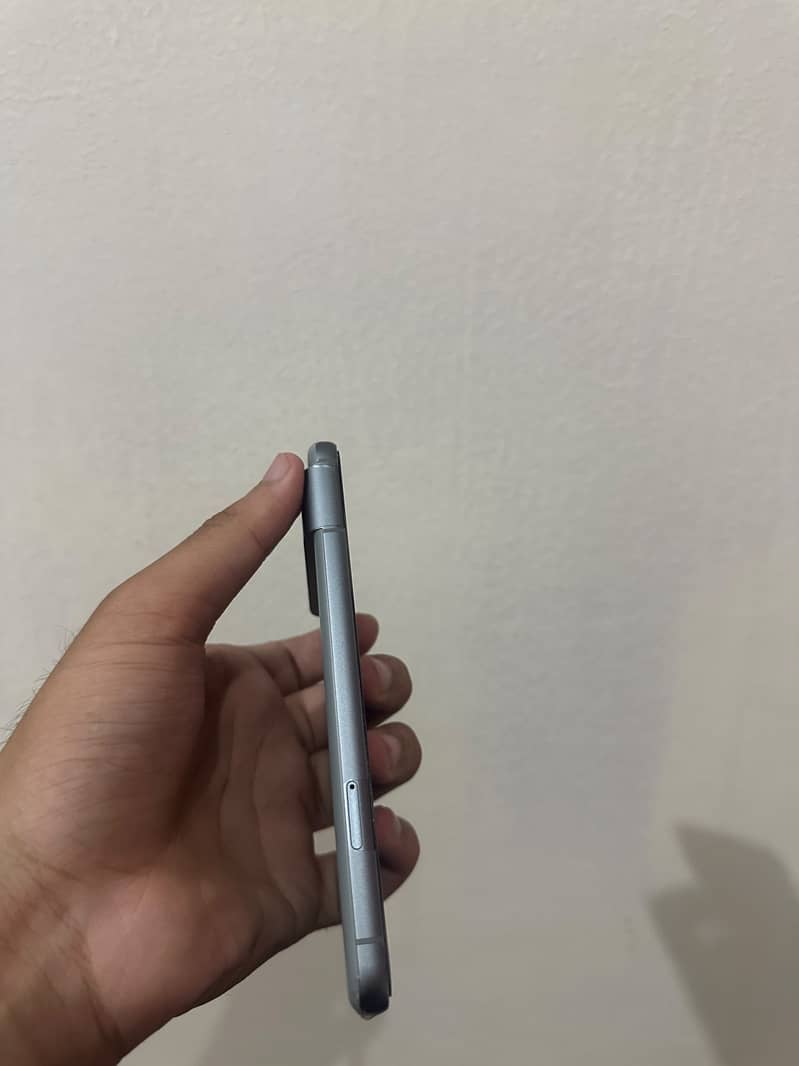 Google Pixel 8 2