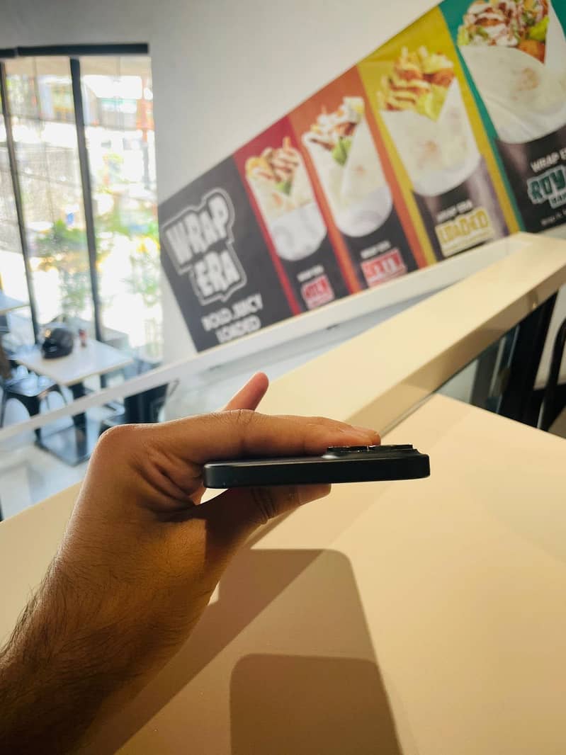 Apple iPhone 15 plus 4