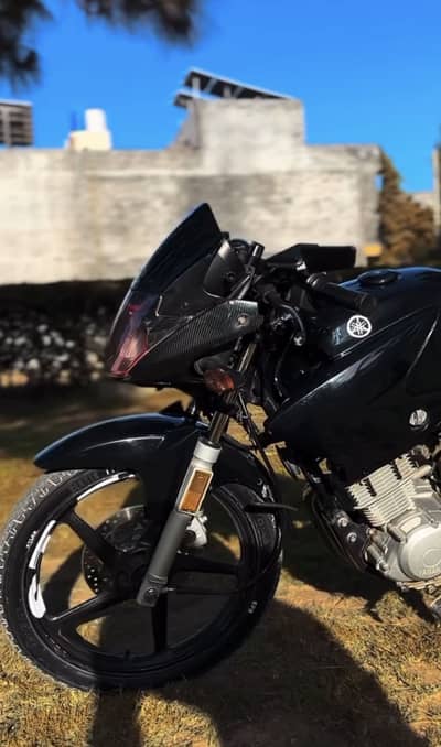 Yamaha YBR 125 fully modified bike