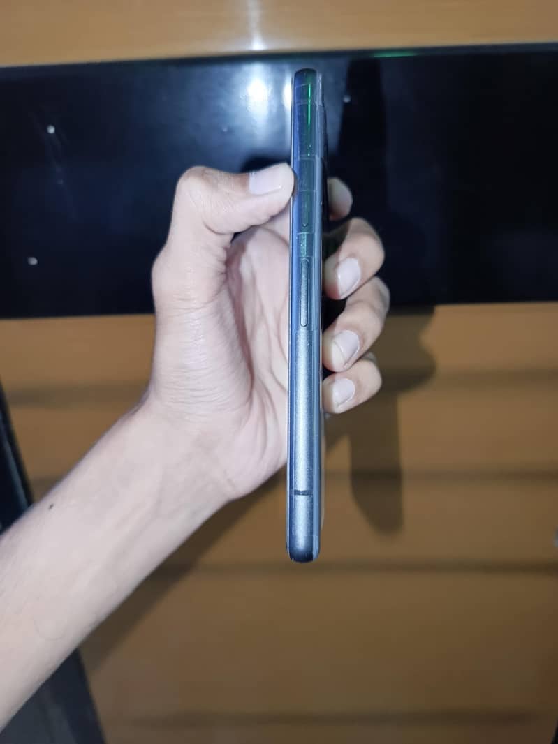 Google Pixel 7a 5