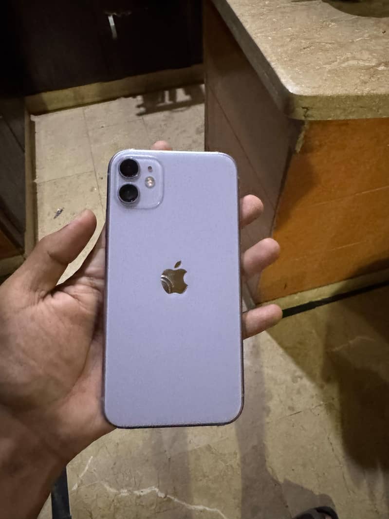 Apple iPhone 11 0