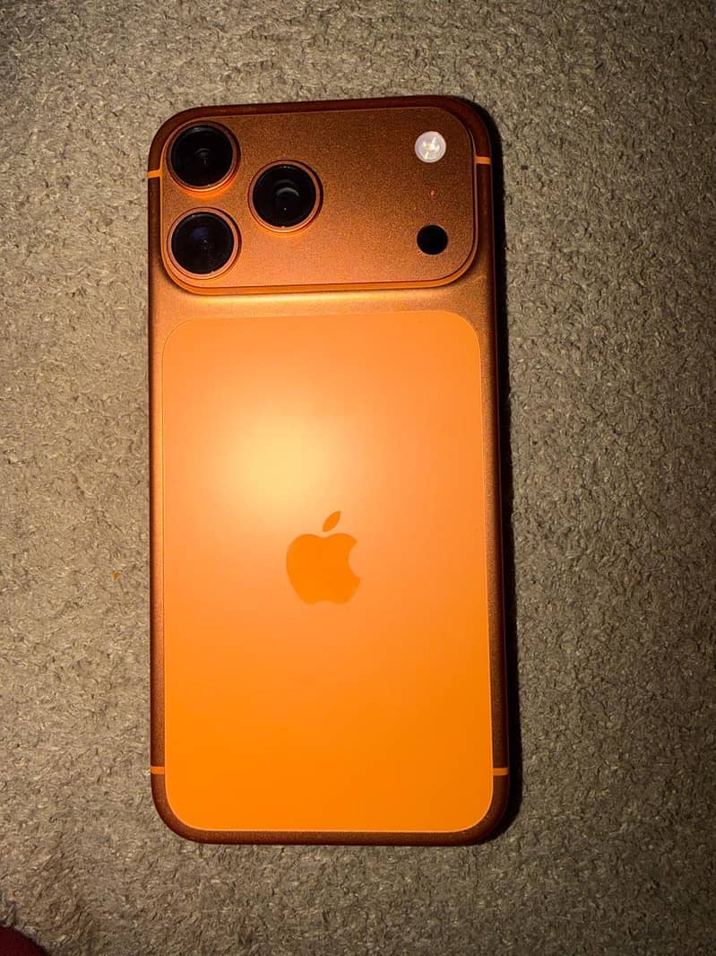 Apple iPhone 17 Pro Max 0