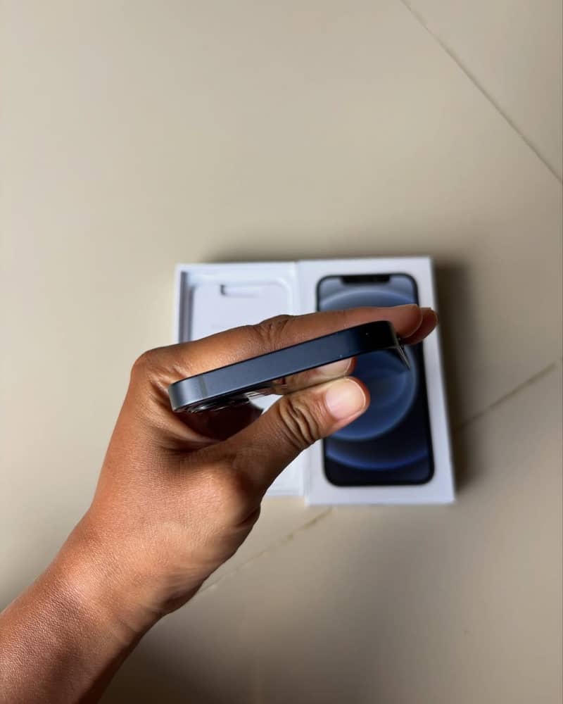 Iphone mobile 3