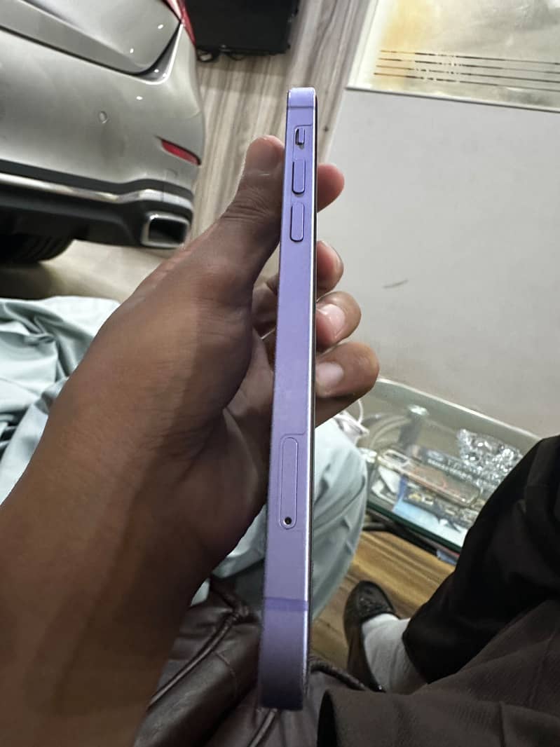Apple iPhone 12 0