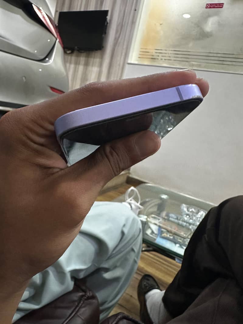 Apple iPhone 12 1