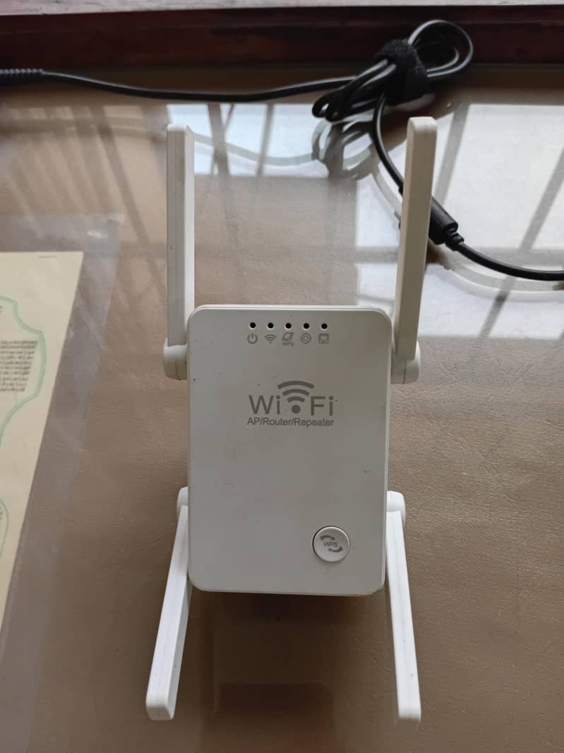 WiFi extender 1