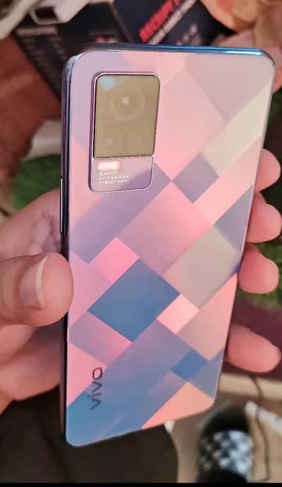 VIVO V21E   8/128