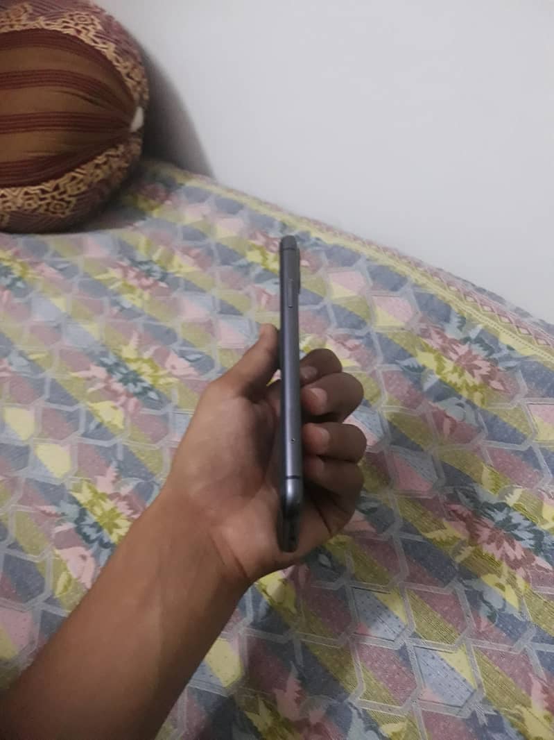 Apple iPhone 11 2
