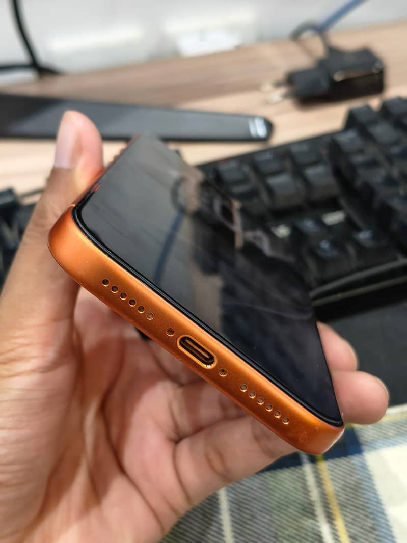 Apple iPhone 17 Pro Max 4