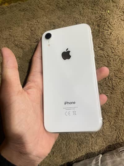Apple iPhone XR