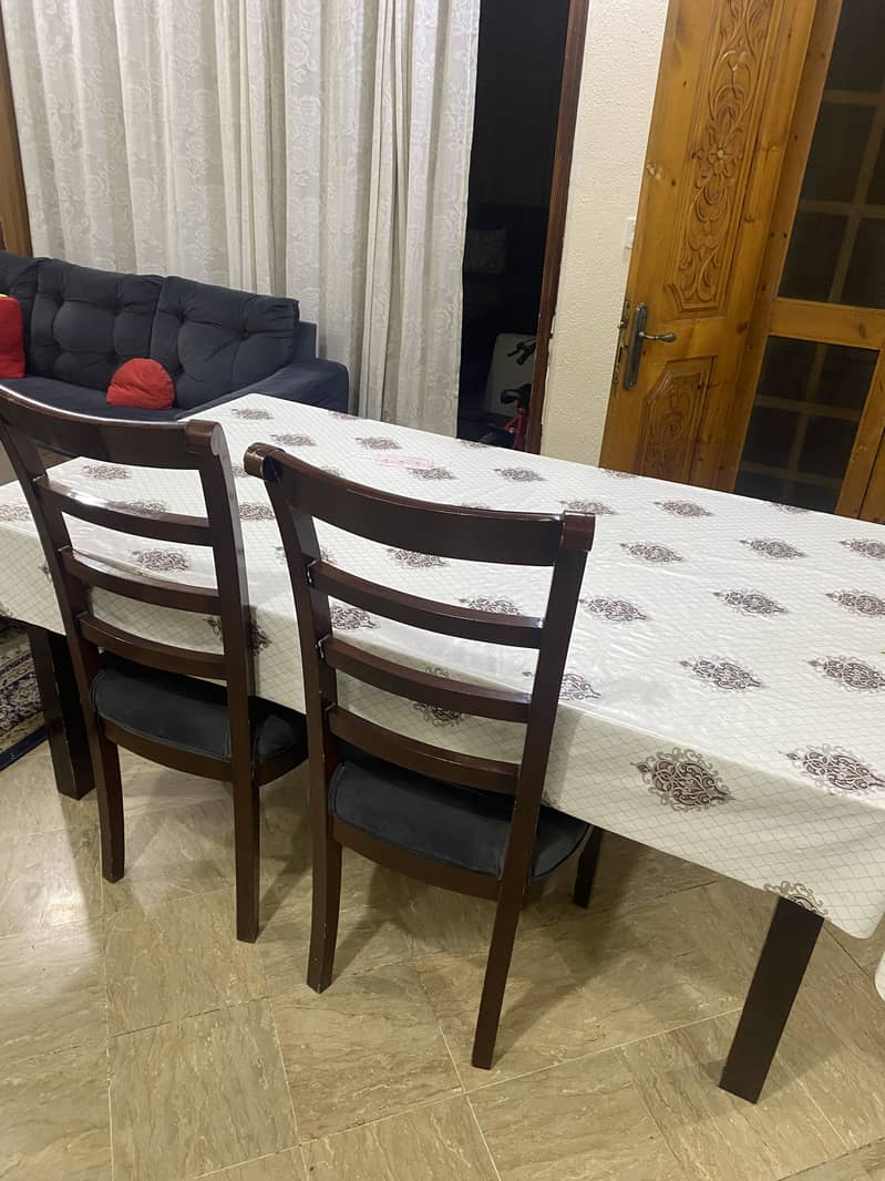 6 seater dining table 3