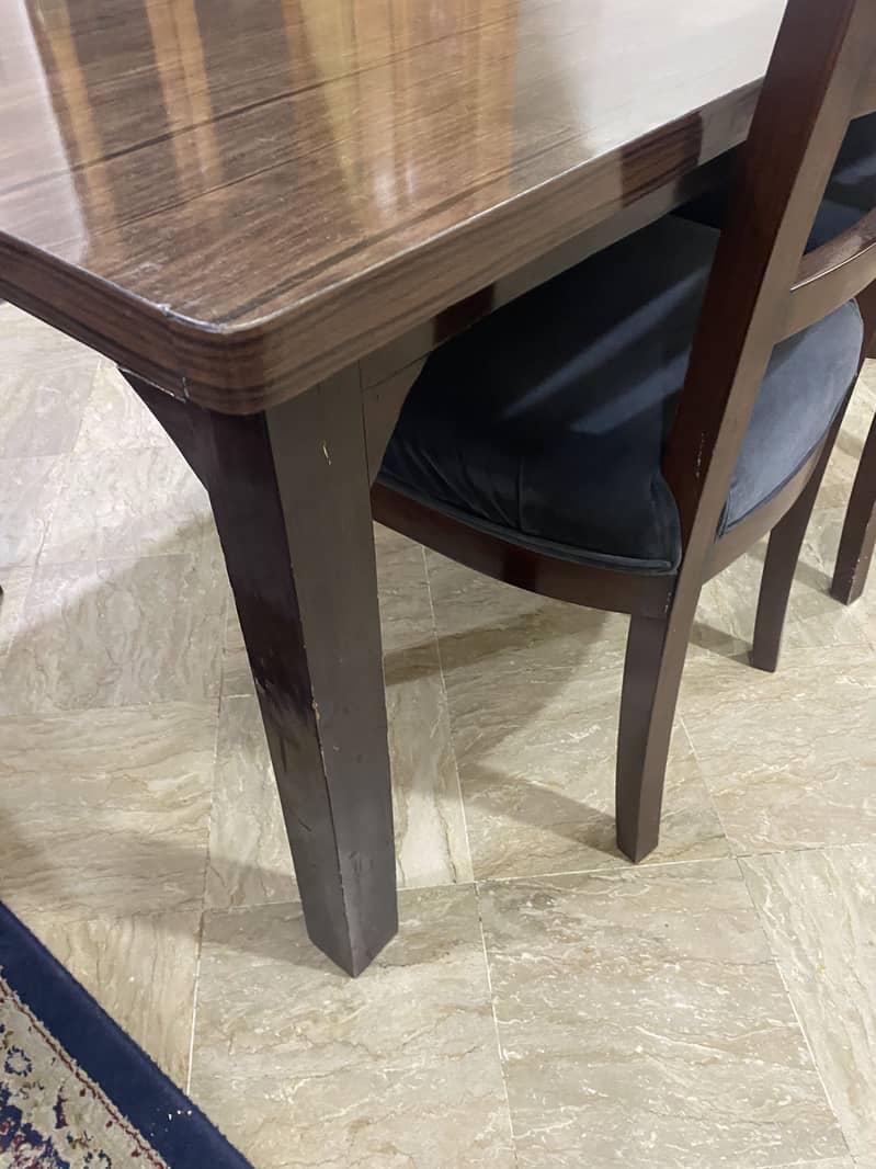 6 seater dining table 4