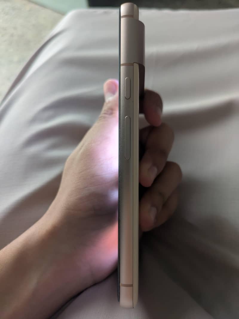 Google Pixel 8 3