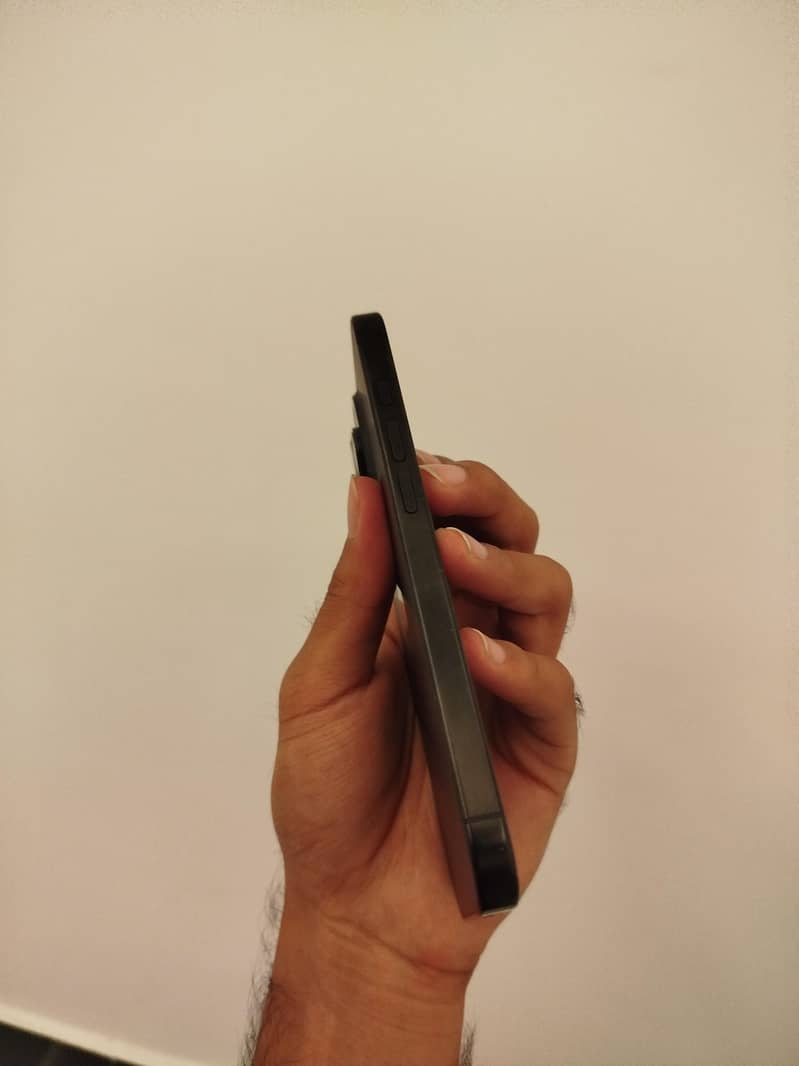 Iphone 16 Pro 4