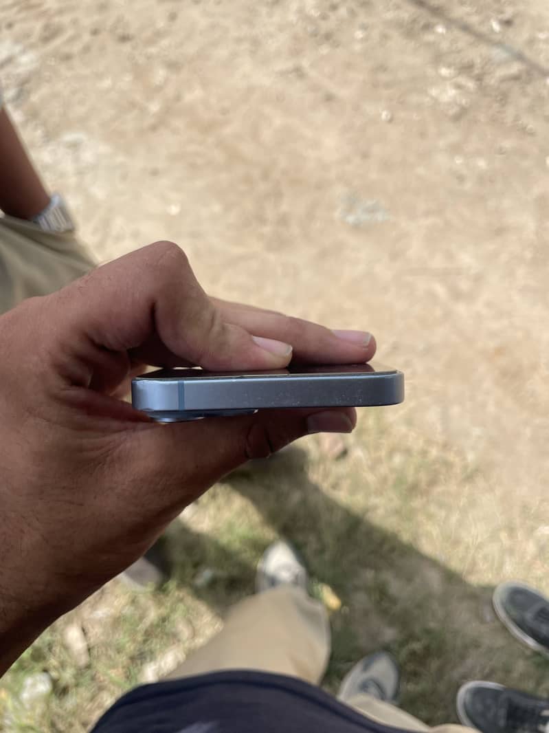 Apple iPhone 14 0