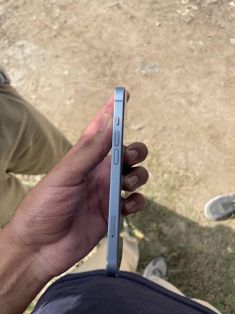 Apple iPhone 14 2