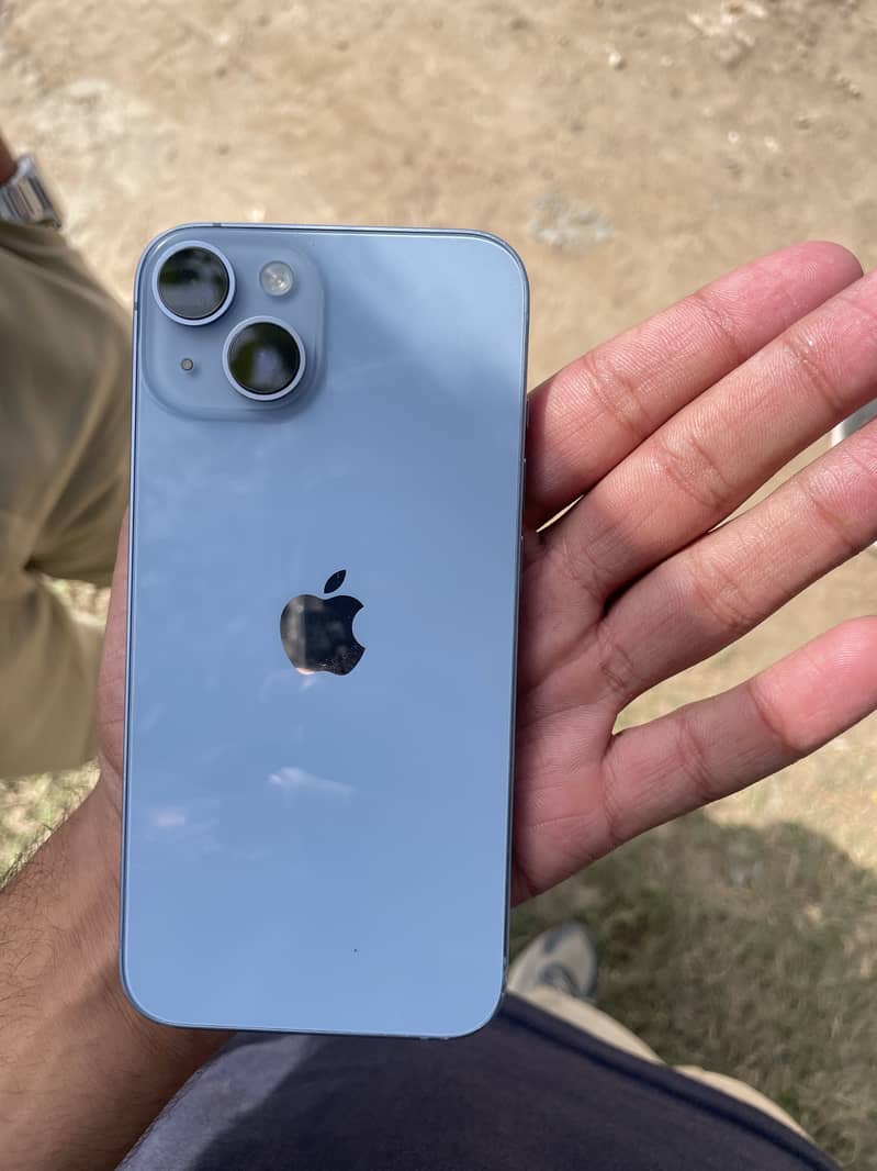 Apple iPhone 14 3