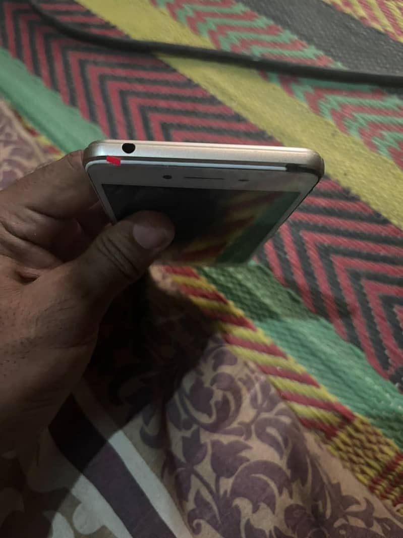 OPPO A37 3