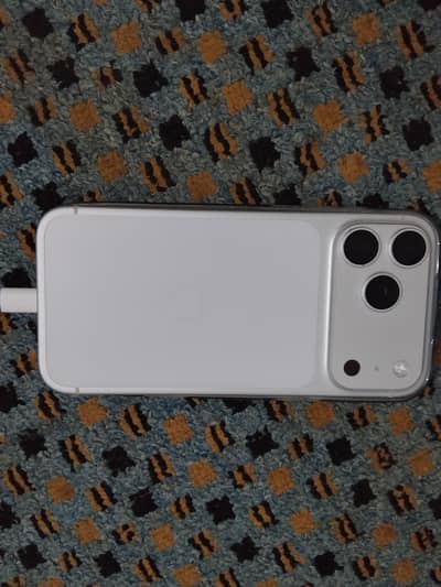 Apple iPhone 17 Pro Max jv