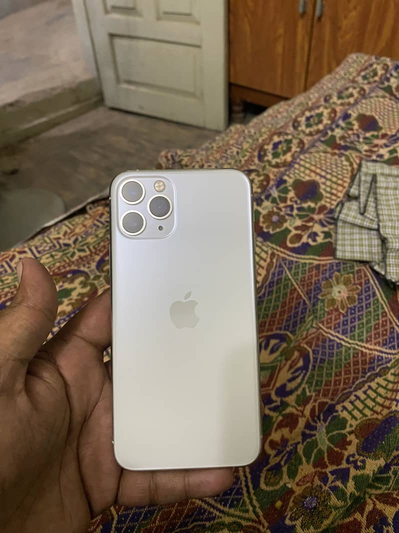 Apple iPhone 11 Pro 0