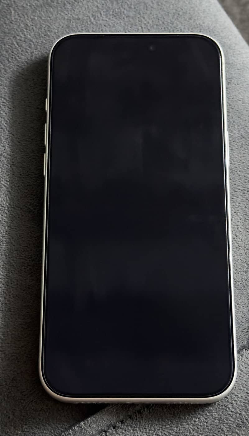 Apple iPhone 17 Pro Max 0