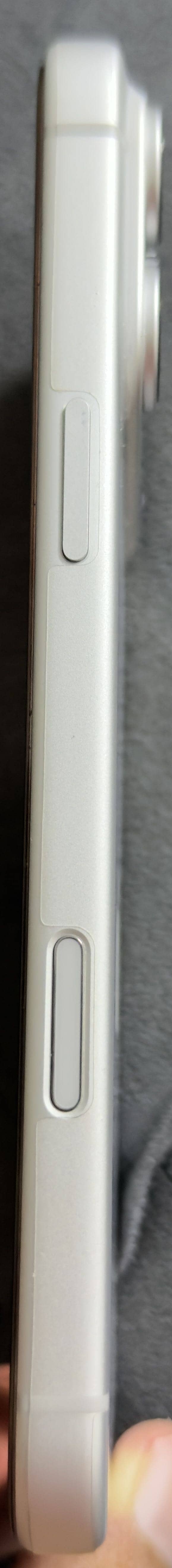 Apple iPhone 17 Pro Max 3