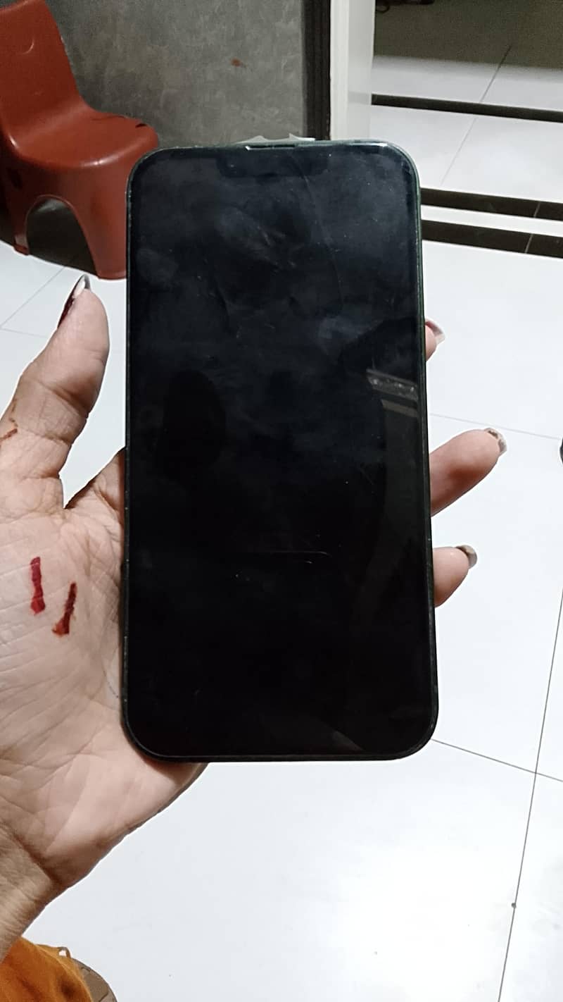 Apple iPhone 13 3