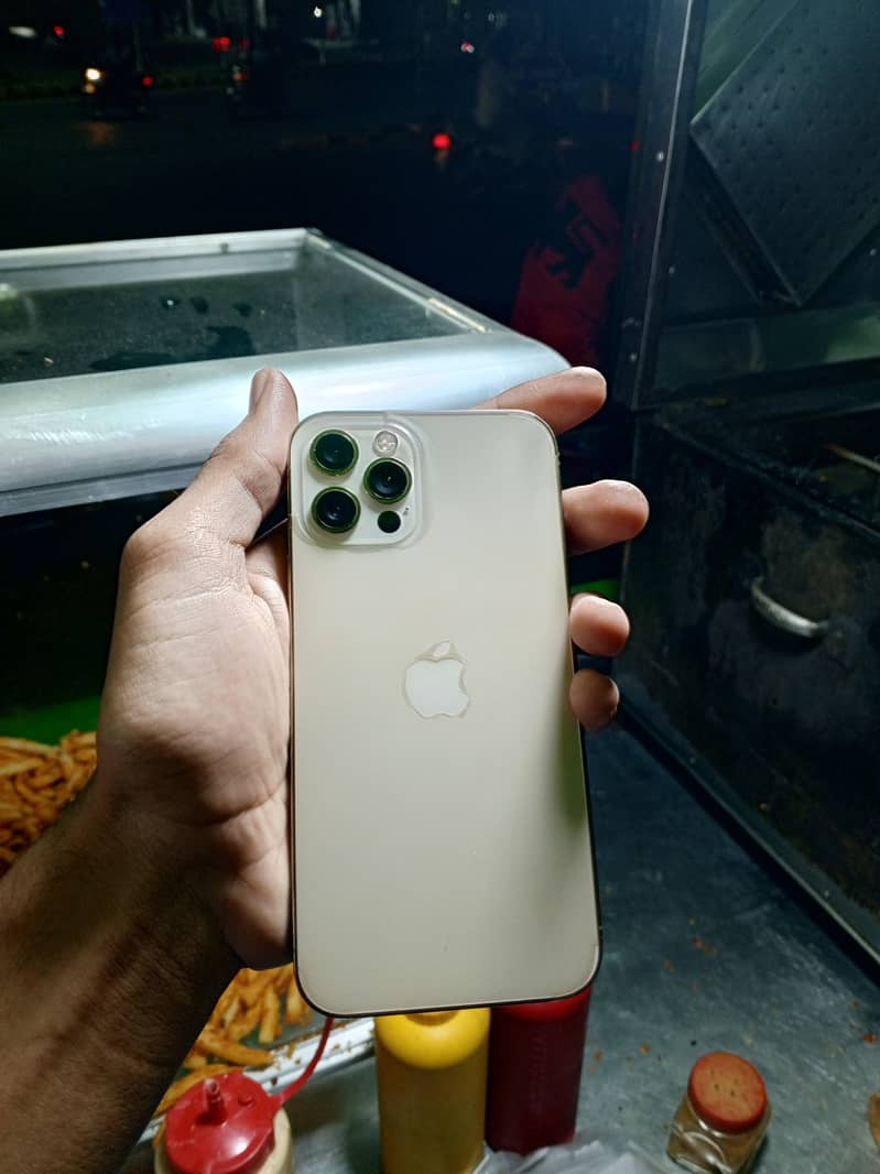 Apple iPhone 12 Pro 0