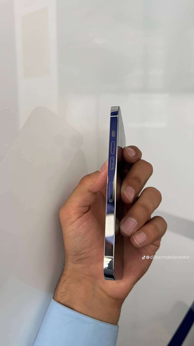 Apple iPhone 13 Pro 1