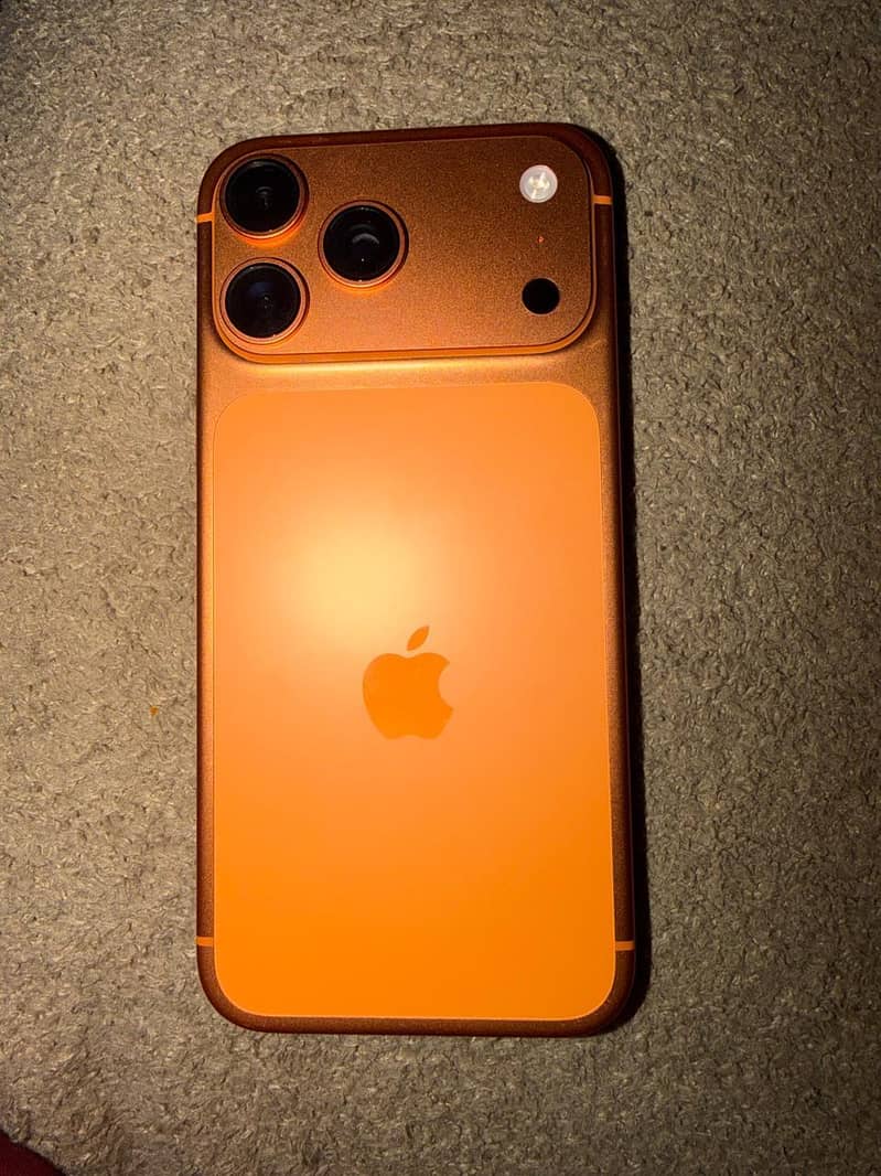 Apple iPhone 17 Pro Max 3