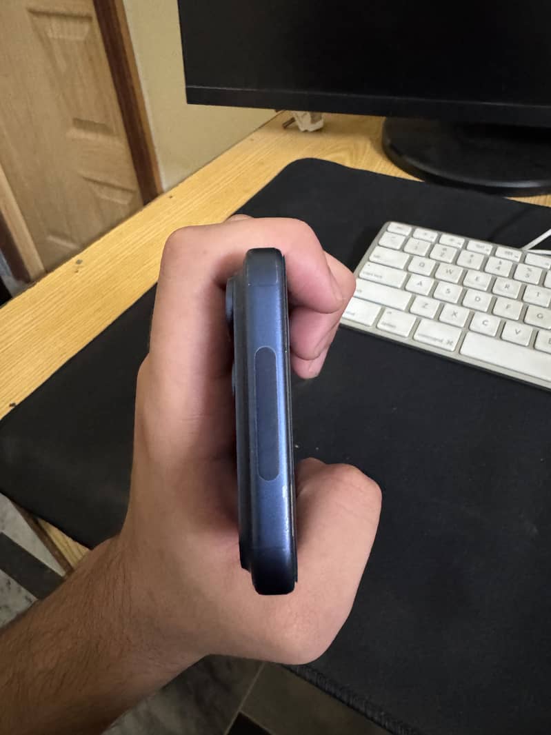 Apple iPhone 17 Pro Max 2
