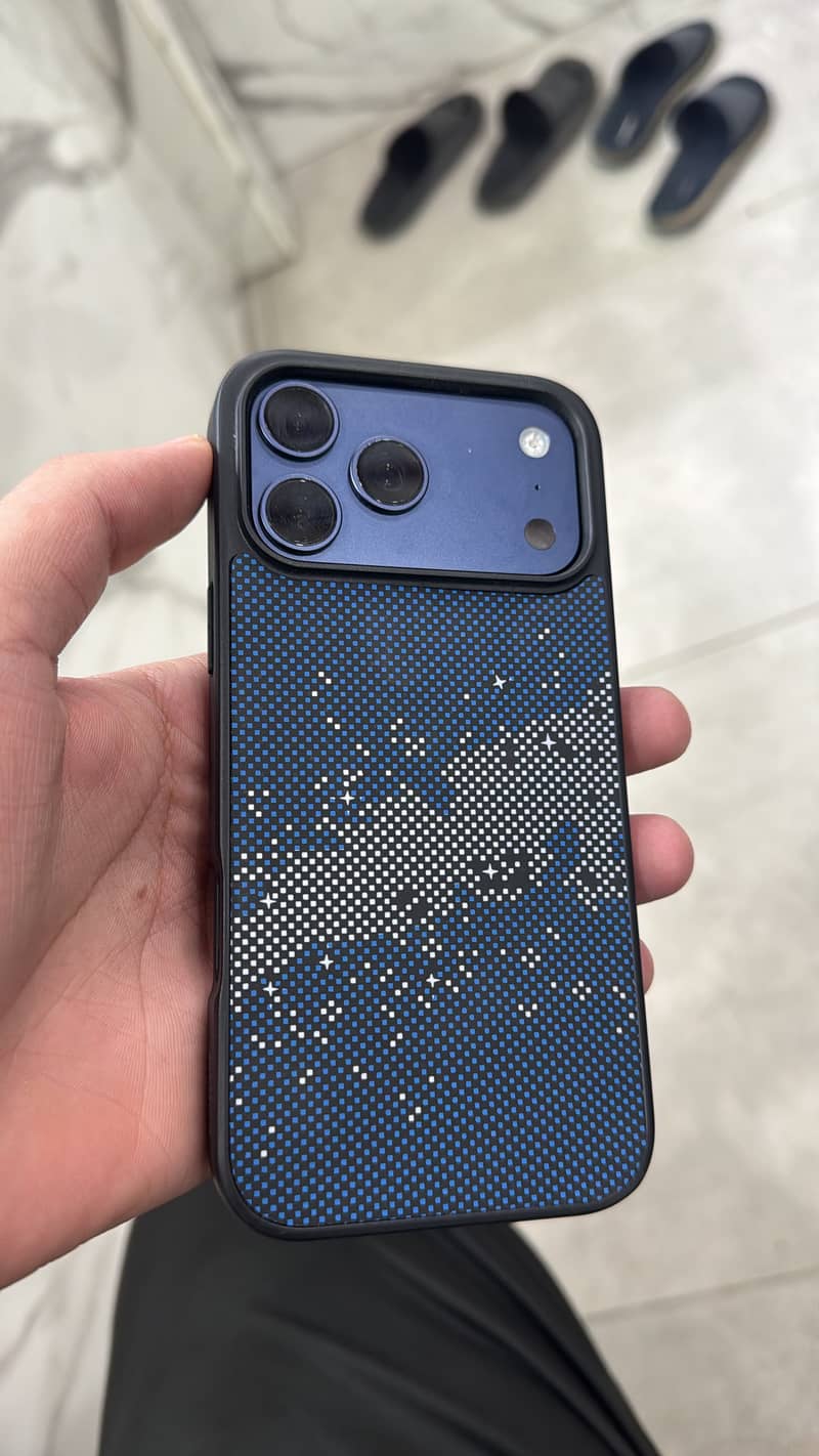 Apple iPhone 17 Pro Max 3