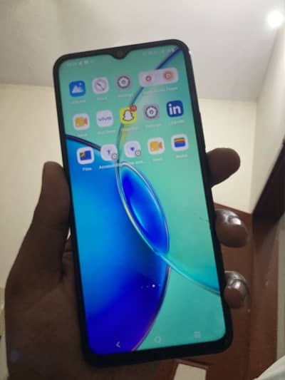 Vivo Y17s