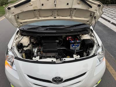 Toyota Belta 2006