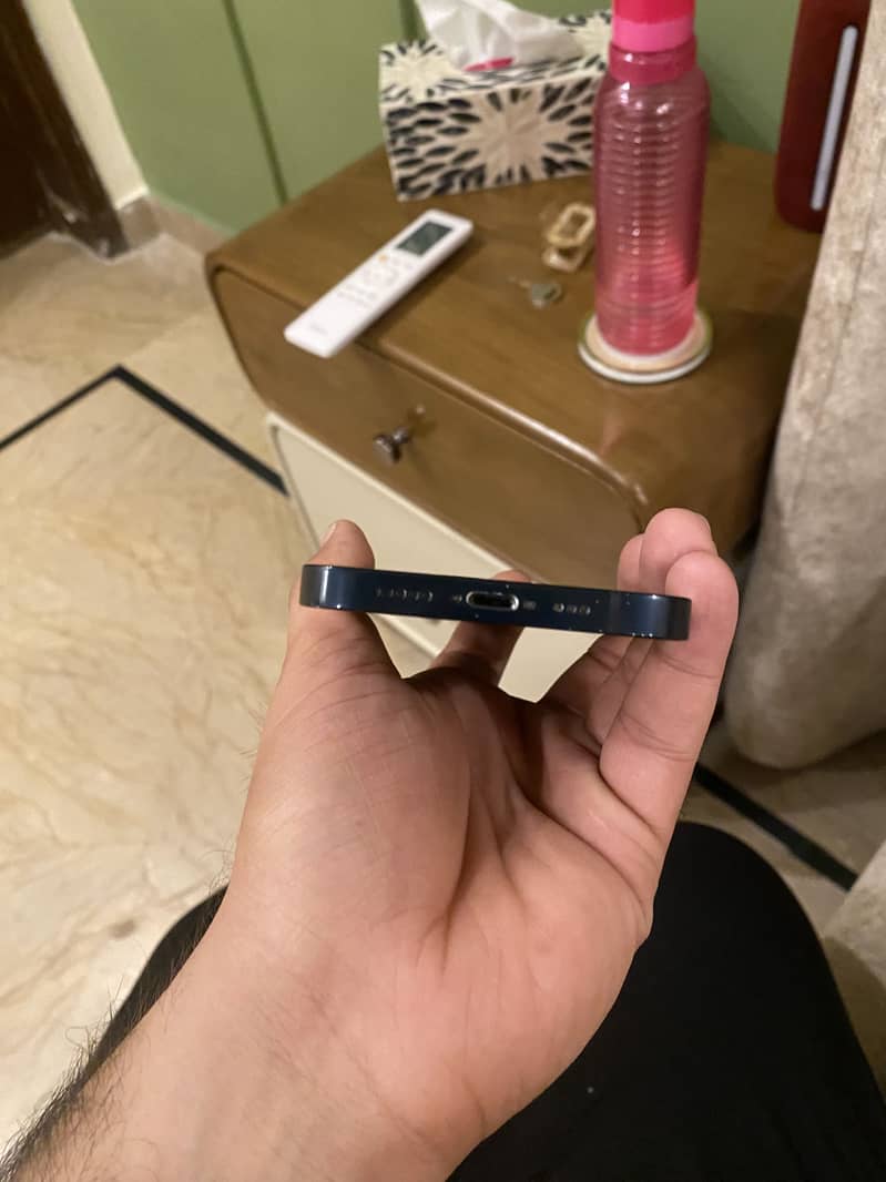 Apple iPhone 14 4