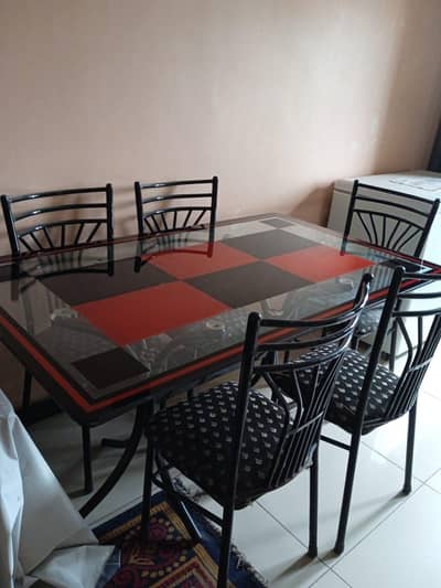 dinning table with 6 chairs
