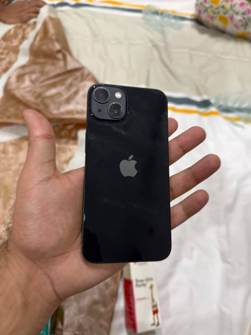 Apple iPhone 13 0