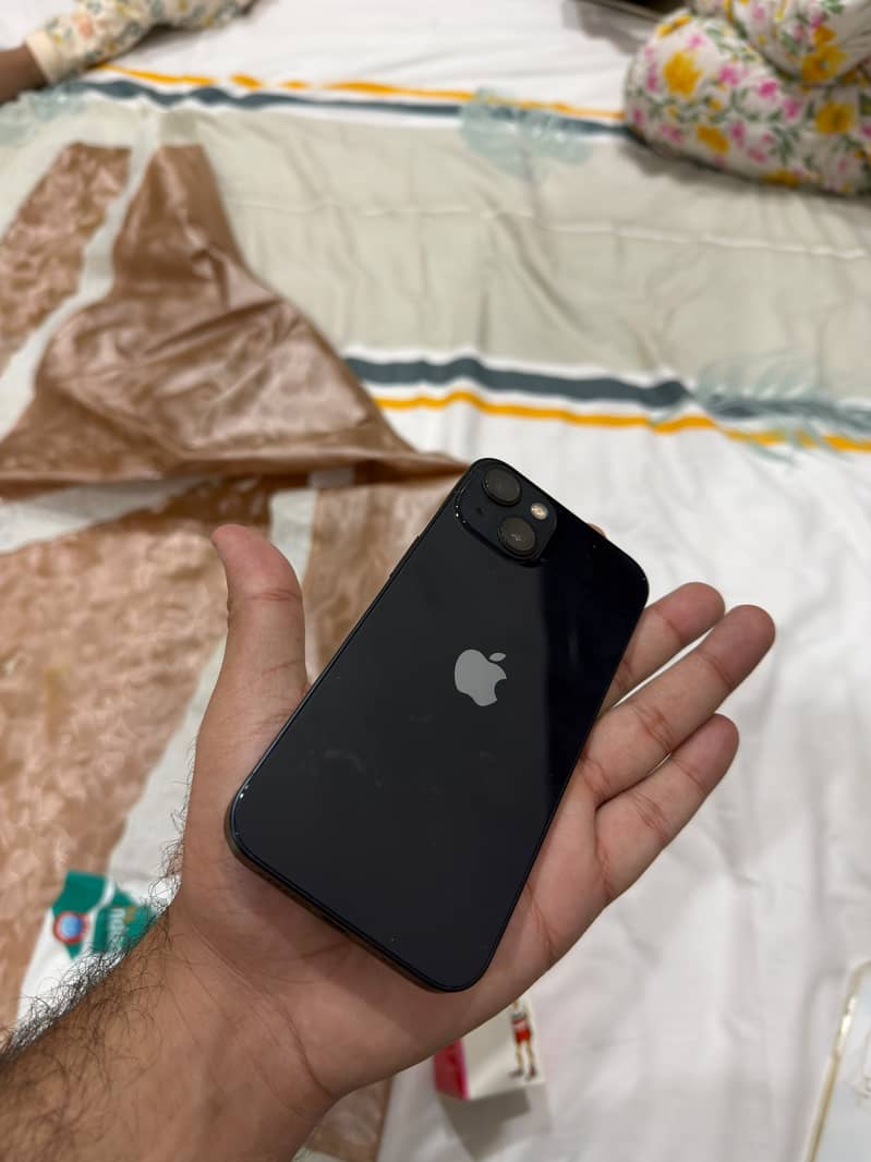 Apple iPhone 13 3