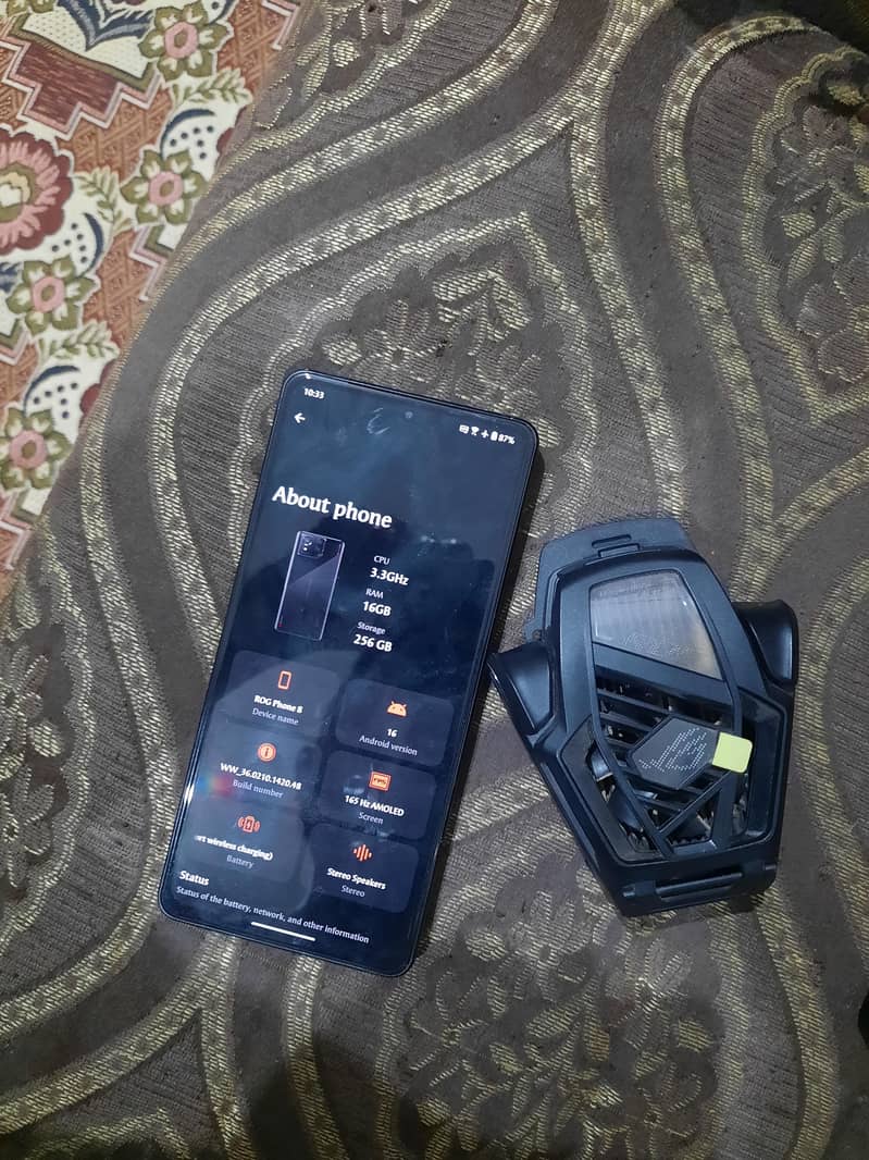 Asus ROG  8 1