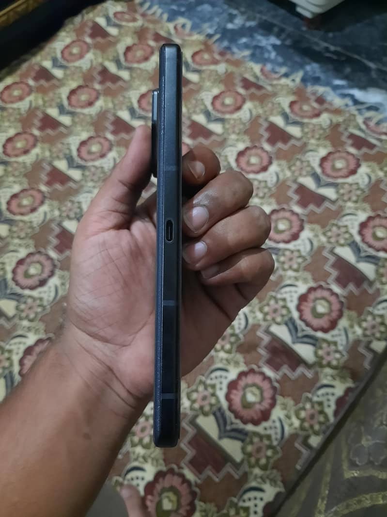 Asus ROG  8 2