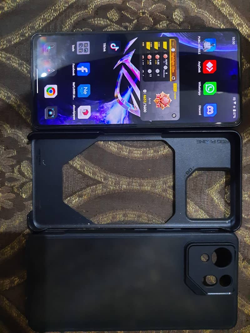 Asus ROG  8 8